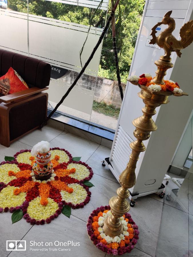Hotel White Pearl Residency Pondicherry Exterior foto