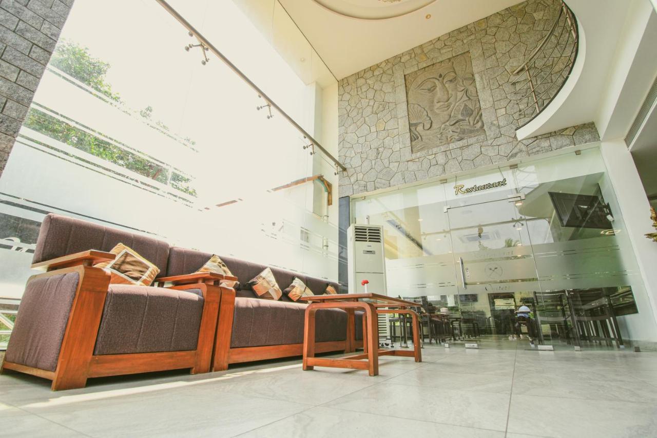 Hotel White Pearl Residency Pondicherry Exterior foto