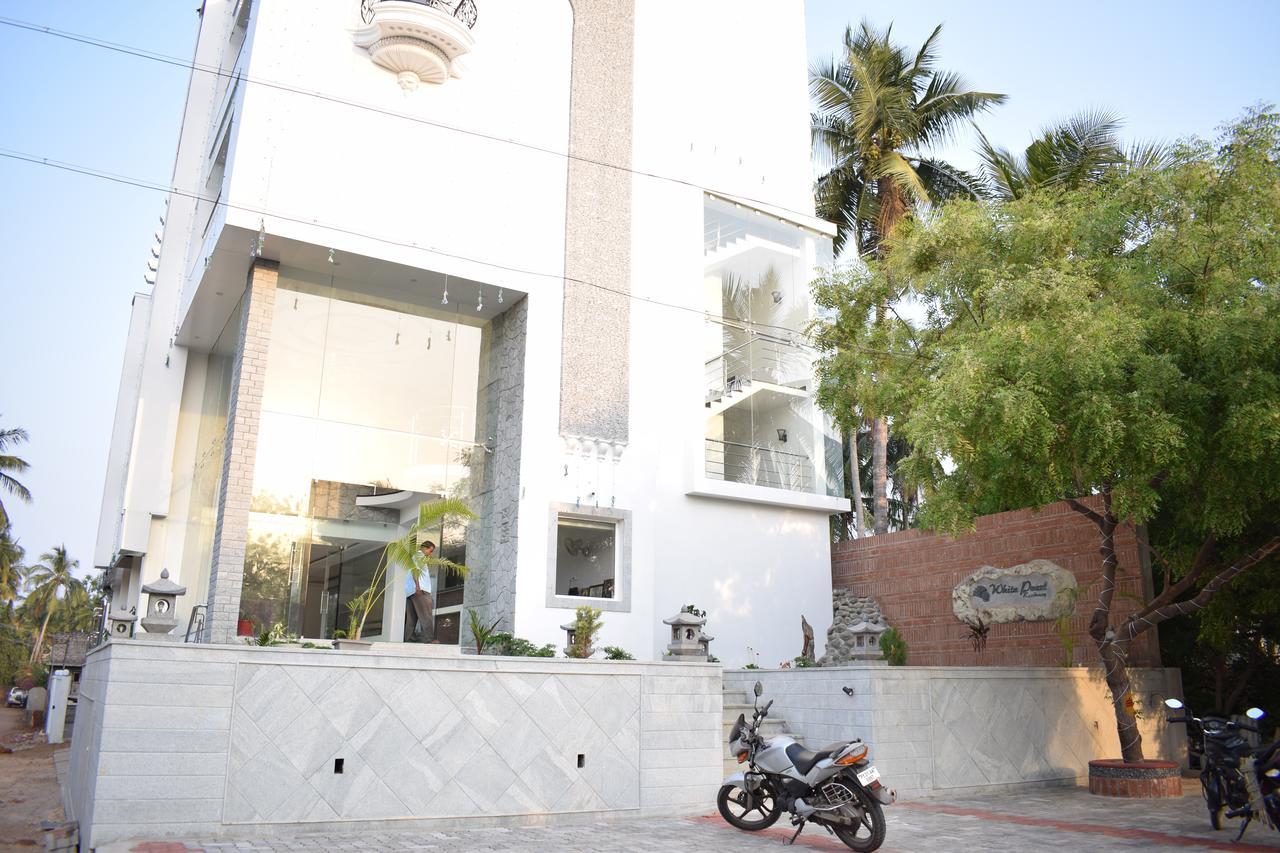 Hotel White Pearl Residency Pondicherry Exterior foto